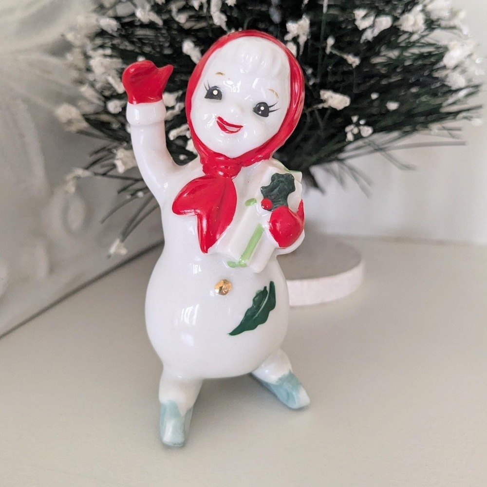 Vintage Norcrest Ice Skating Snowman Couple Christmas Salt Pepper Shakers Japan - Picture 4 of 5